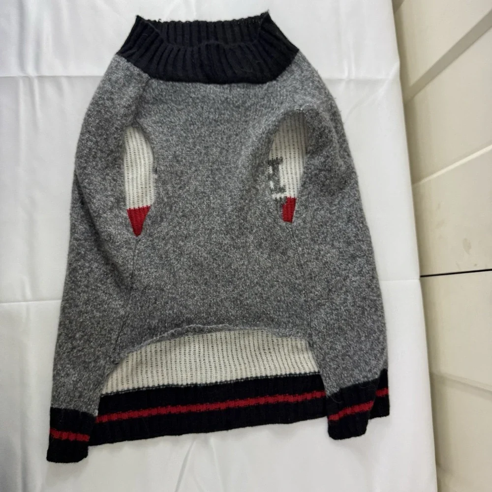 Dog Sweater Size Medium Boss Man Gray Bow Tie‎ Pet Cozy Warm Dapper